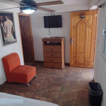 Hotel Leyenda Del Tepozteco Тепоцтлан Екстериор снимка