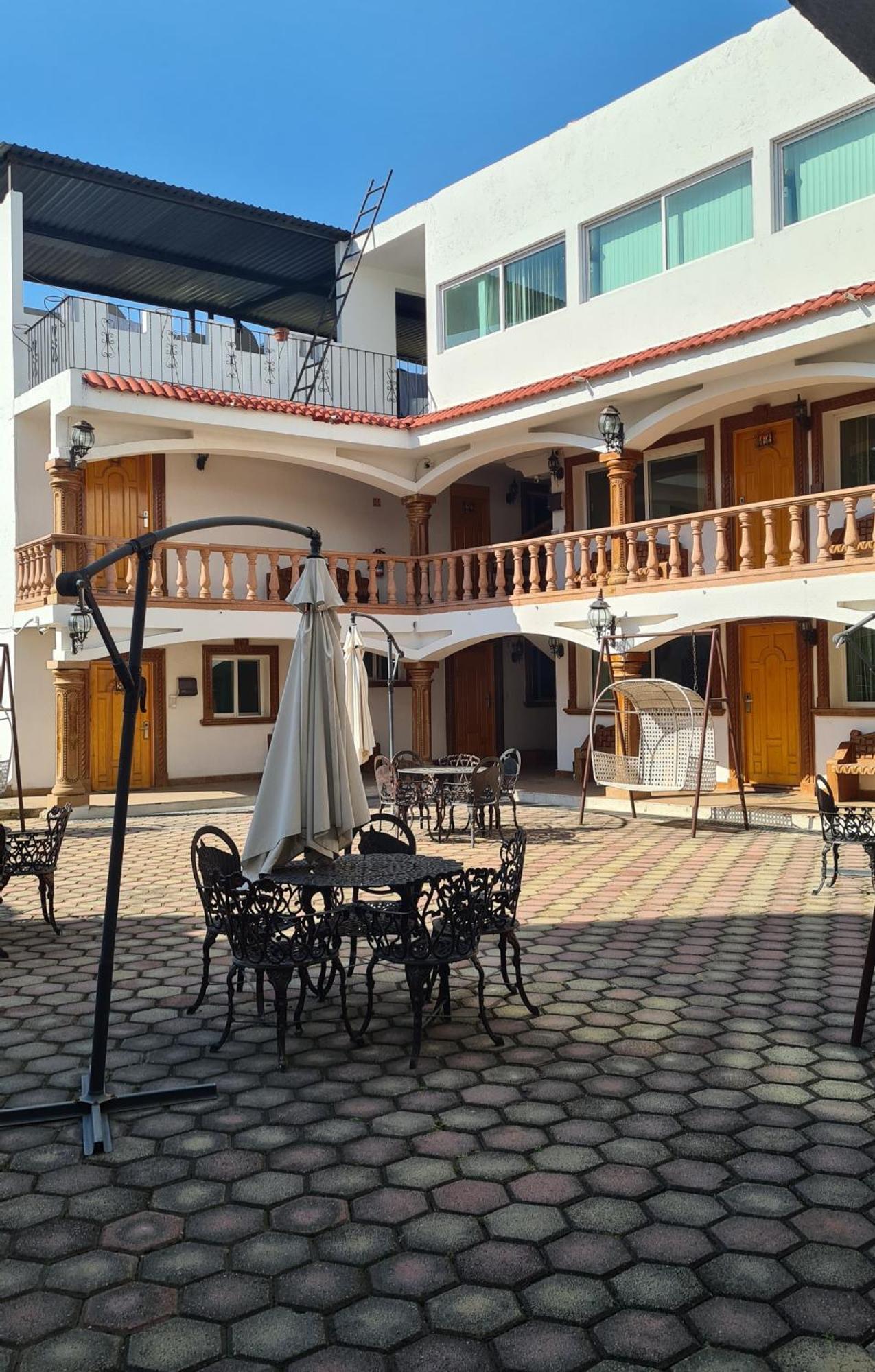 Hotel Leyenda Del Tepozteco Тепоцтлан Екстериор снимка
