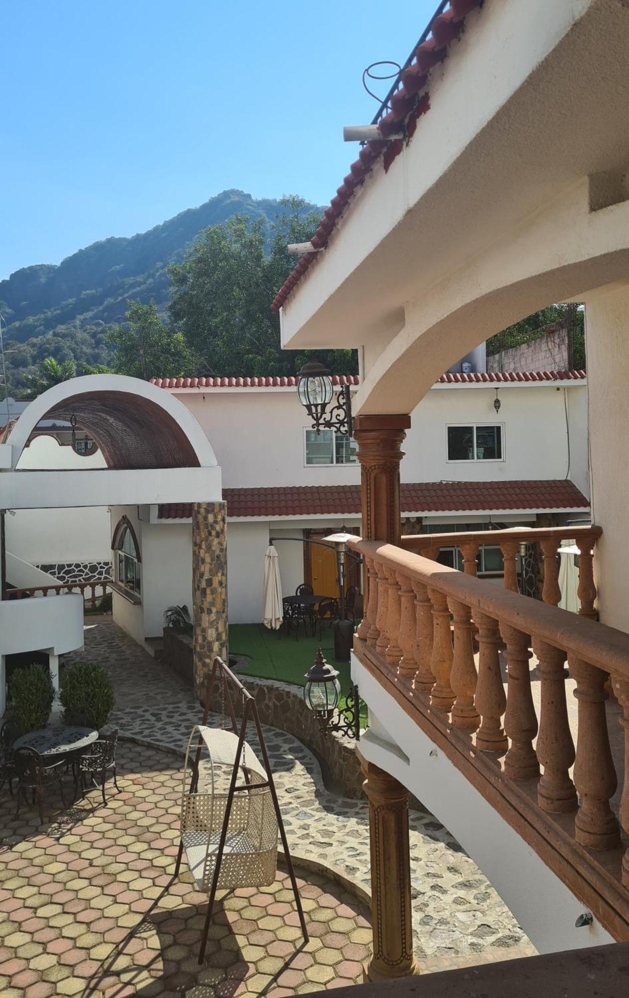 Hotel Leyenda Del Tepozteco Тепоцтлан Екстериор снимка